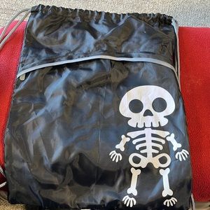 Thirty one cinch sacs